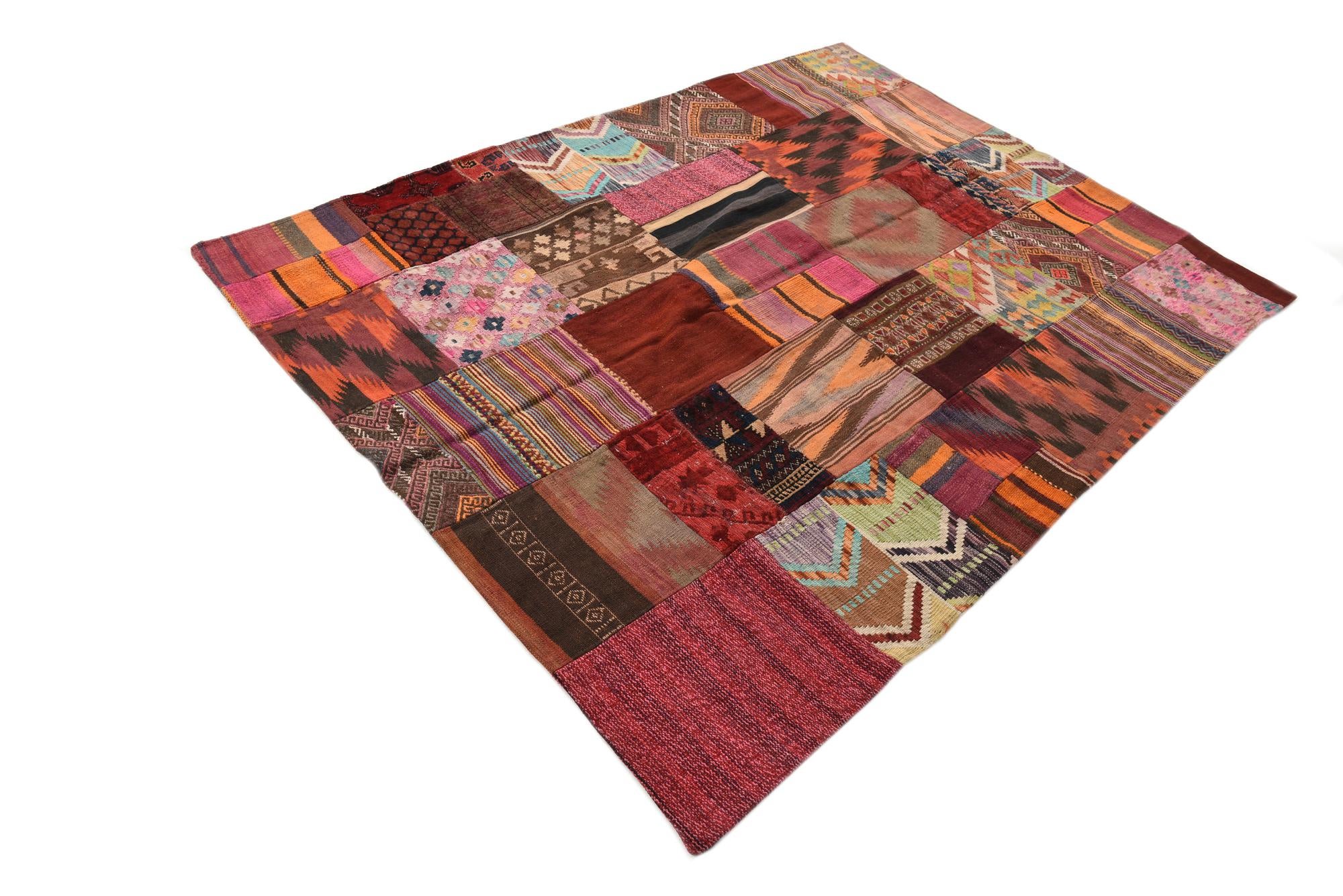 5' 1 x 6' 9 Hand Woven Kilim Patchwork Wool Rug