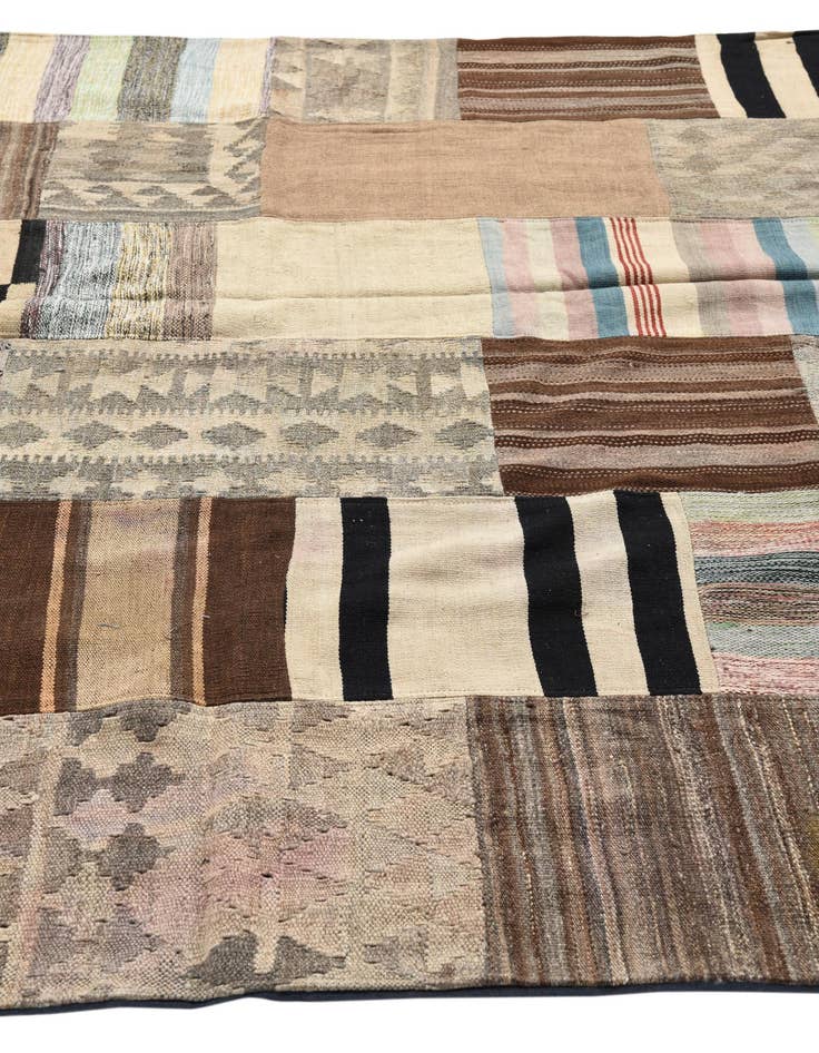 Detail image of 6' 4 x 9' 9  Hand Woven Kilim Patchwork Wool Rug