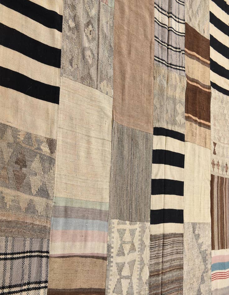 Detail image of 6' 4 x 9' 9  Hand Woven Kilim Patchwork Wool Rug