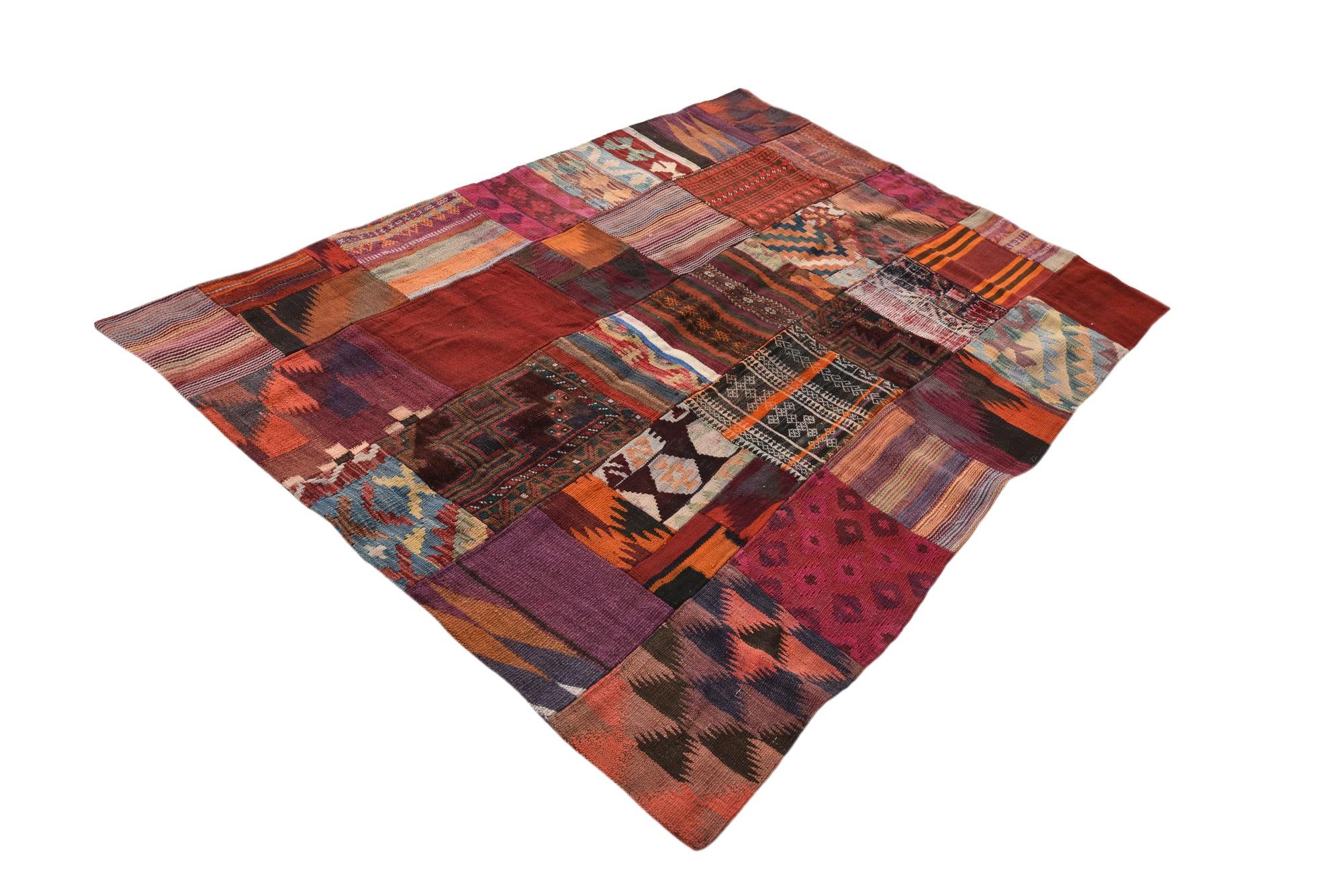 4' x 6' Hand Woven Kilim Patchwork Wool Rug