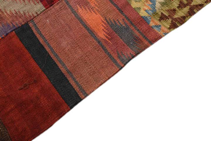 5' 7 x 8' Hand Woven Kilim Patchwork Wool Rug