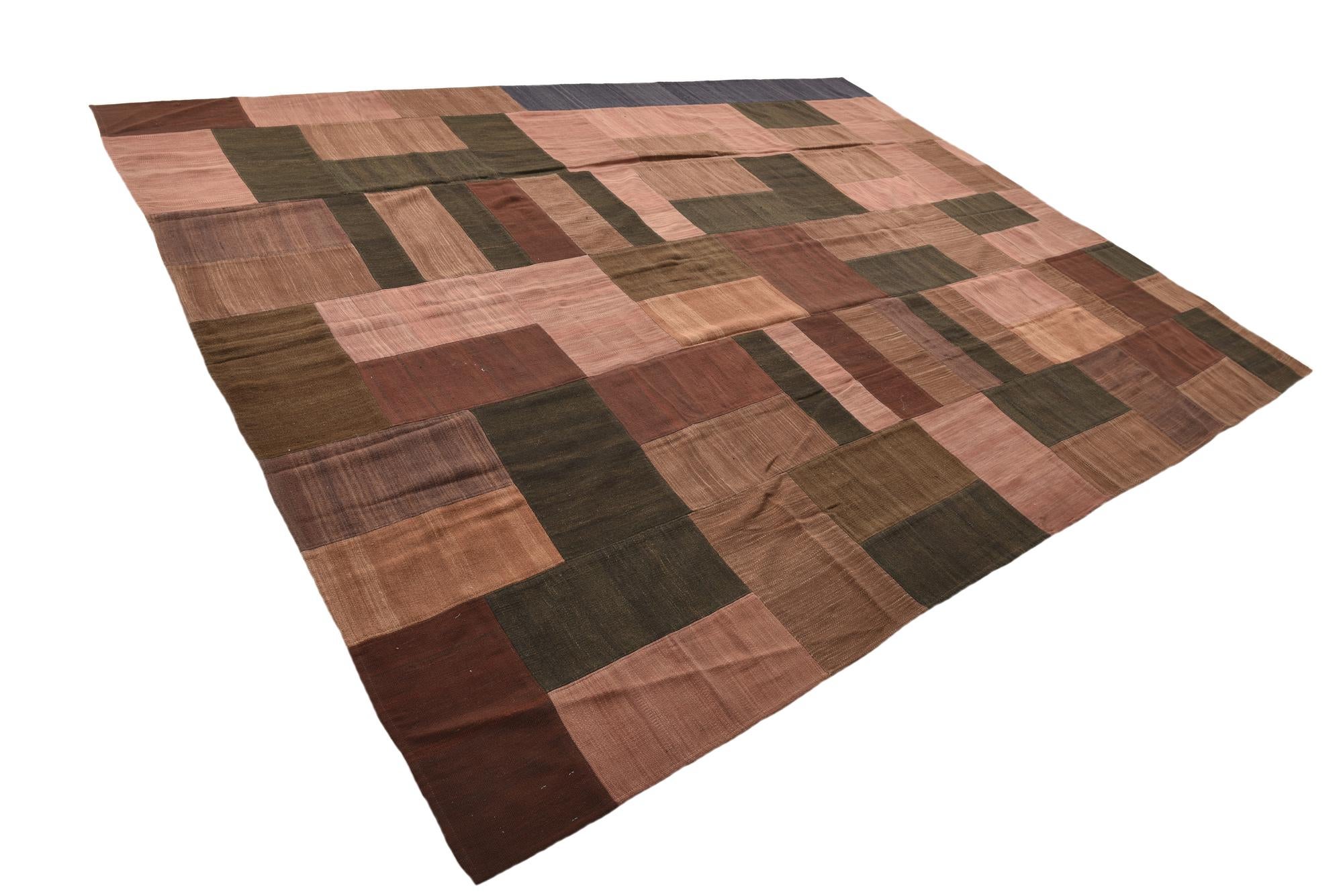 9' 2 x 13' 2 Hand Woven Kilim Patchwork Wool Rug