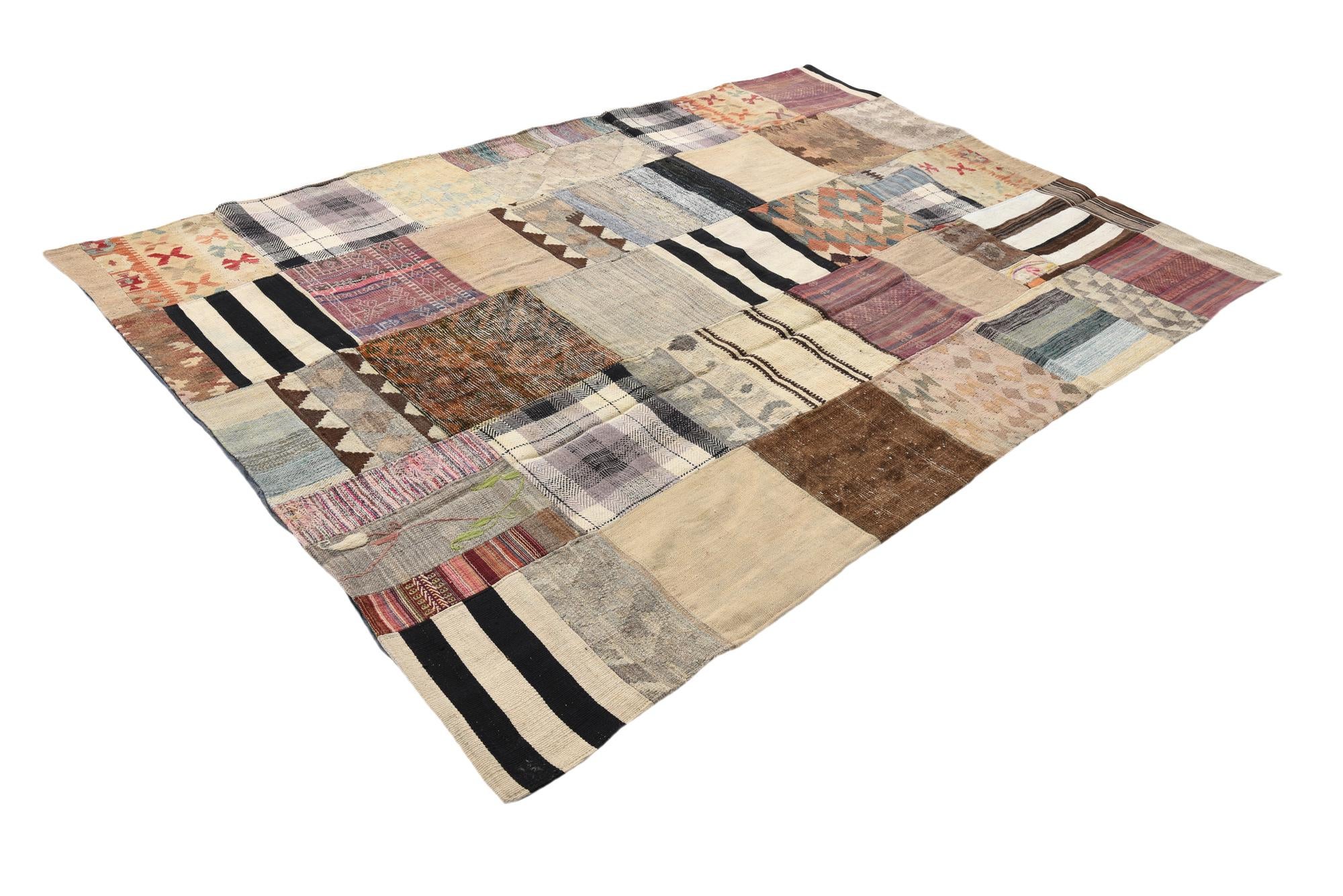 5' 5 x 7' 11 Hand Woven Kilim Patchwork Wool Rug