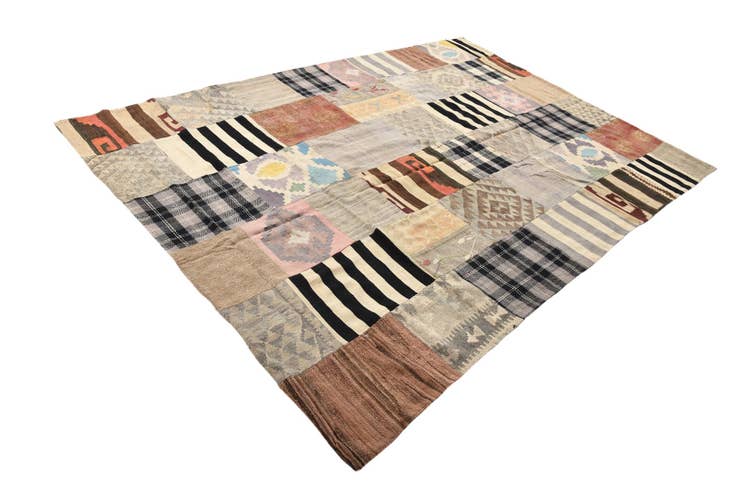 Detail image of 6' 8 x 9' 8 Hand Woven Kilim Patchwork Wool Rug
