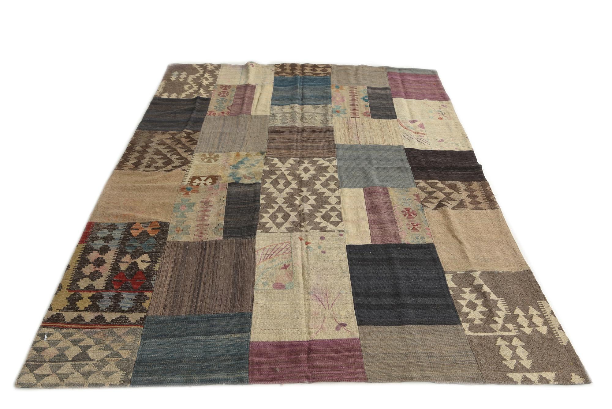 6' x 8' Hand Woven Kilim Patchwork Wool Rug