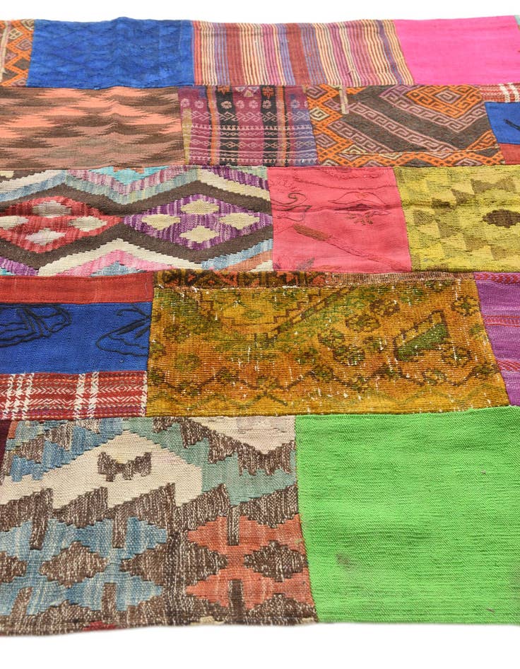 Detail image of 5' 5 x 7' 10  Hand Woven Kilim Patchwork Wool Rug