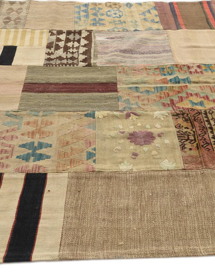 Detail image of 5' 6 x 8' Hand Woven Kilim Patchwork Wool Rug