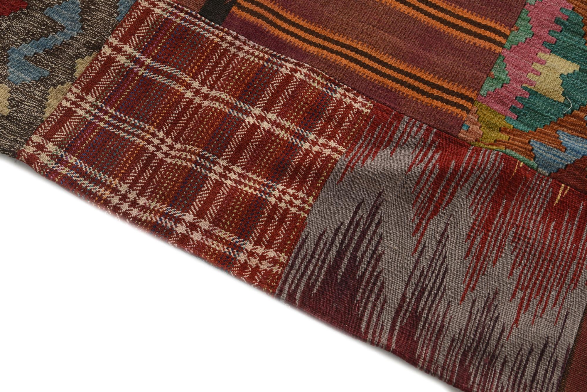 5' 5 x 7' 9 Hand Woven Kilim Patchwork Wool Rug