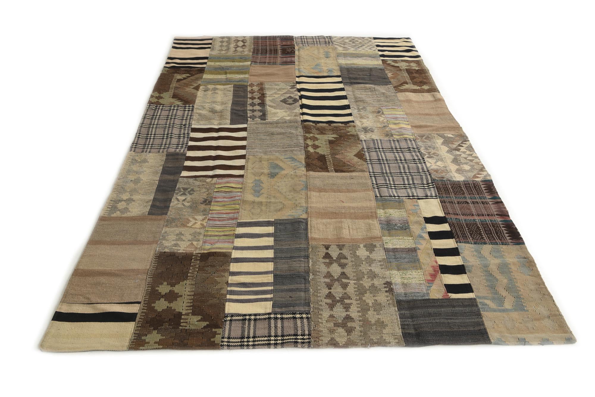 6' 4 x 9' 7 Hand Woven Kilim Patchwork Wool Rug