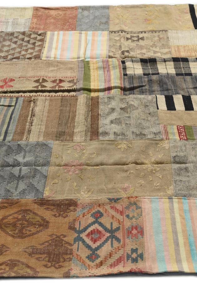 Detail image of 6' 8 x 9' 10 Hand Woven Kilim Patchwork Wool Rug