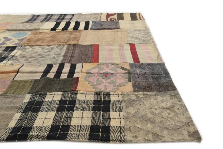 Detail image of 6' 6 x 9' 5 Hand Woven Kilim Patchwork Wool Rug