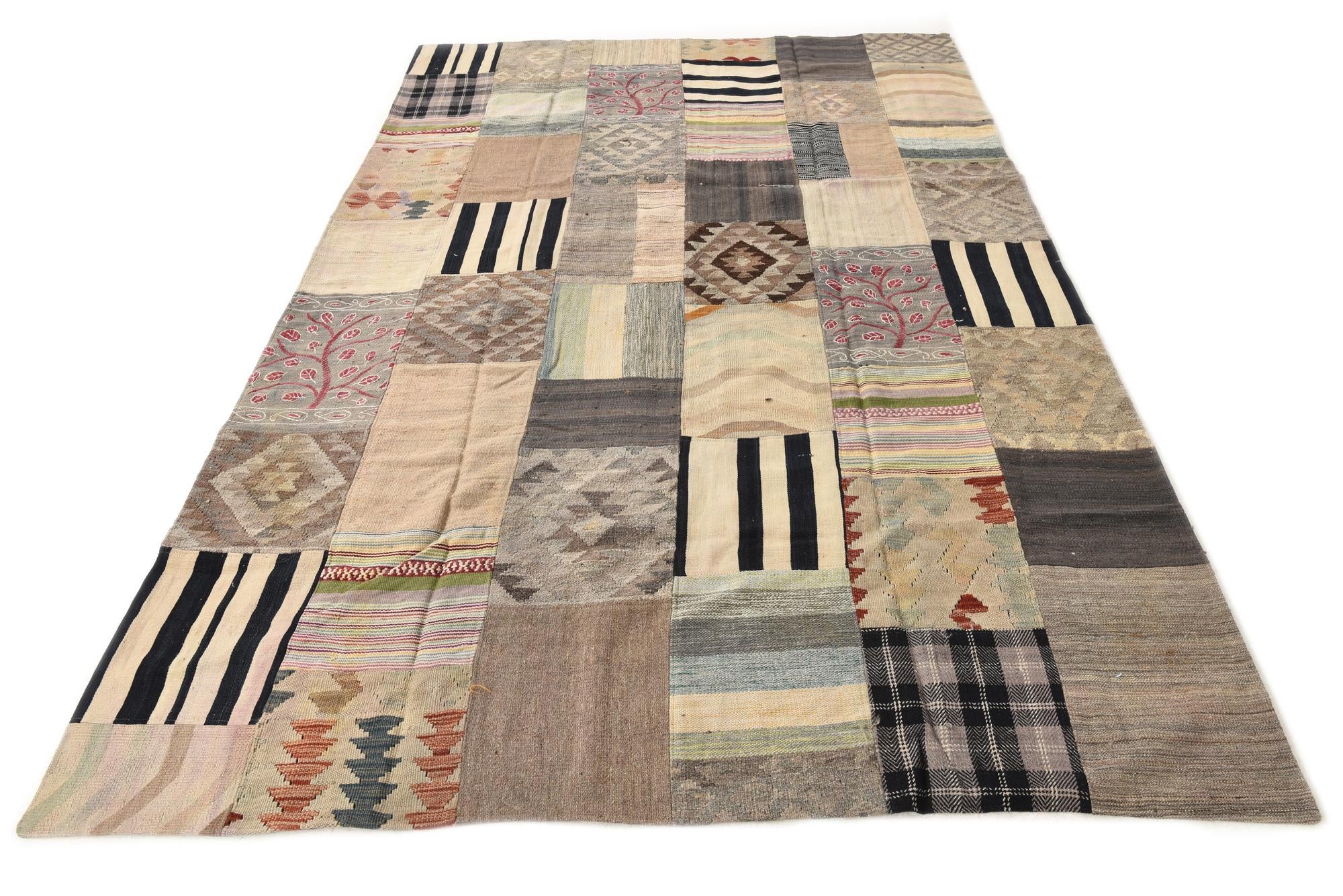 6' 6 x 9' 11 Hand Woven Kilim Patchwork Wool Rug