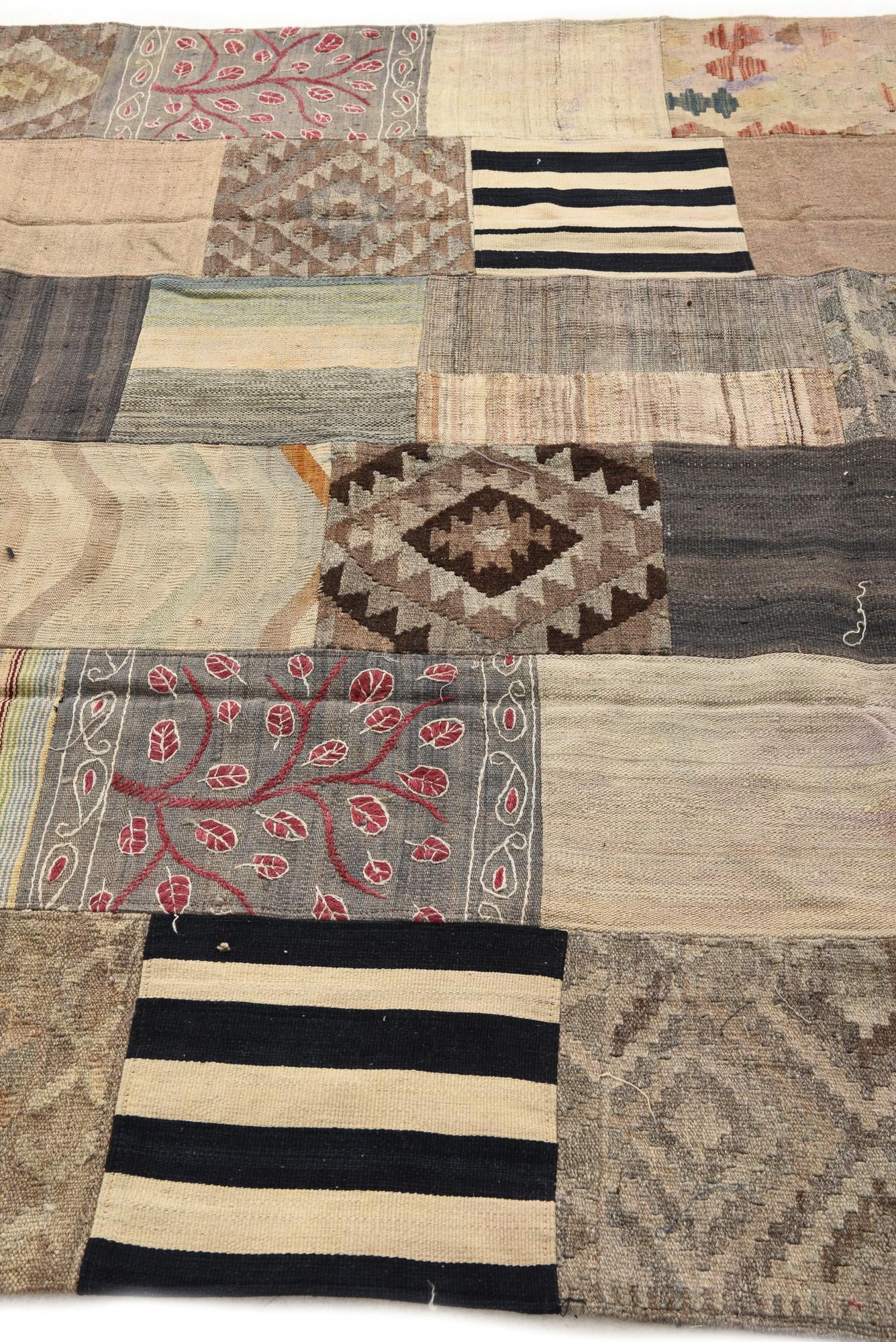 6' 6 x 9' 11 Hand Woven Kilim Patchwork Wool Rug