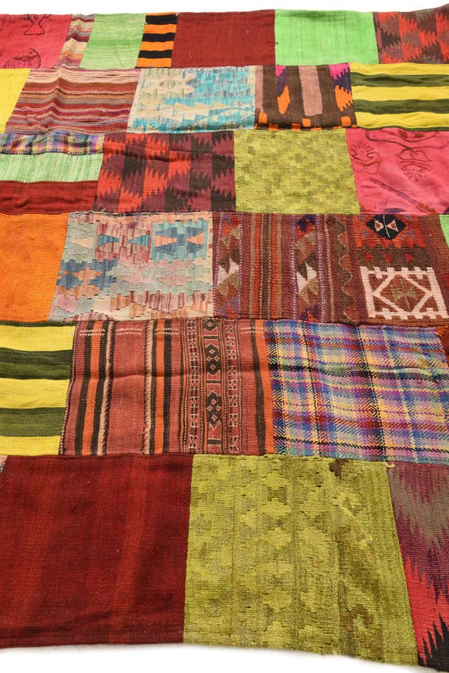Detail image of 6' 7 x 9' 8 Hand Woven Kilim Patchwork Wool Rug