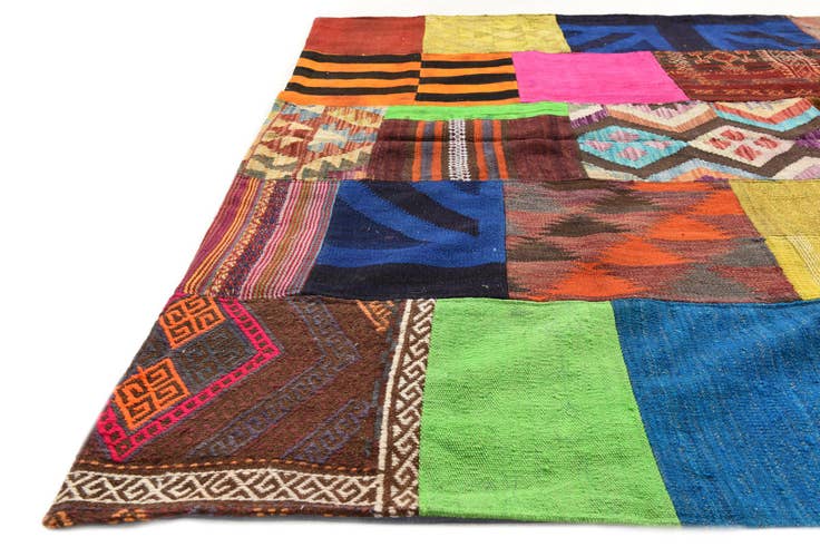 Detail image of 5' 6 x 7' 11 Hand Woven Kilim Patchwork Wool Rug