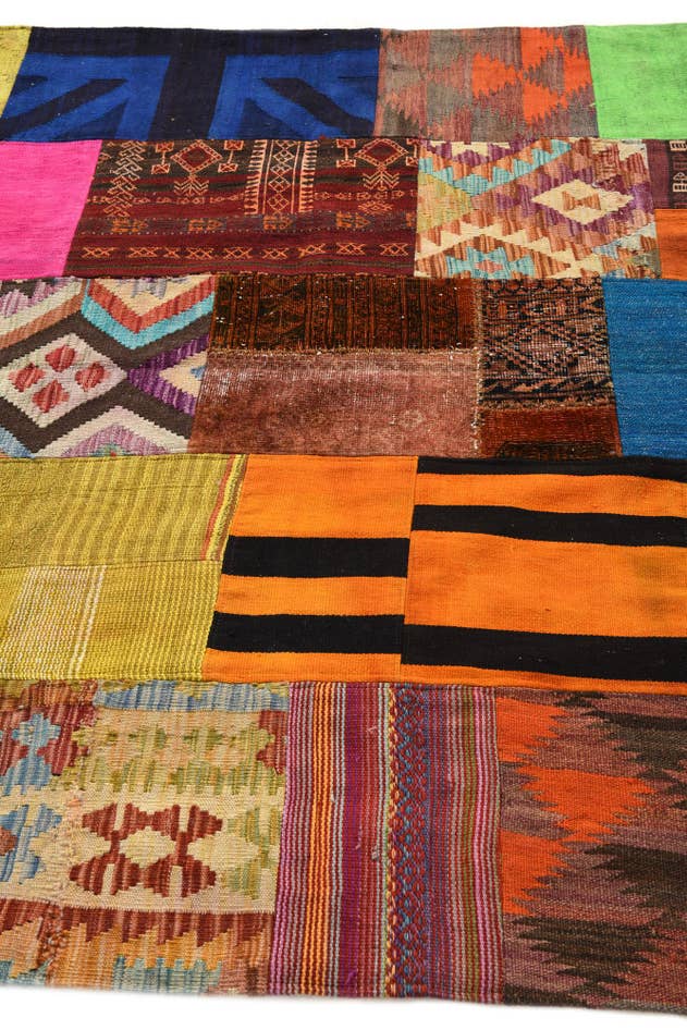 Detail image of 5' 6 x 7' 11 Hand Woven Kilim Patchwork Wool Rug