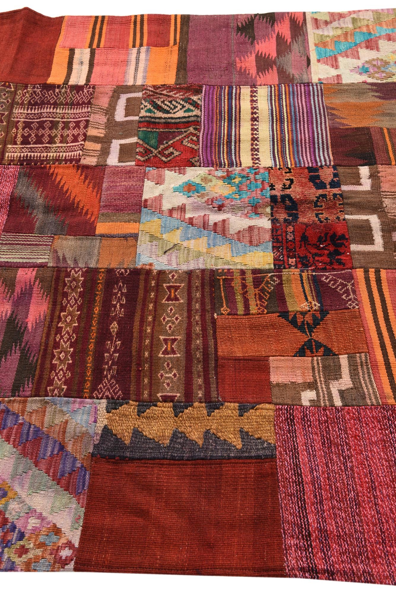 4' 10 x 6' 6 Hand Woven Kilim Patchwork Wool Rug