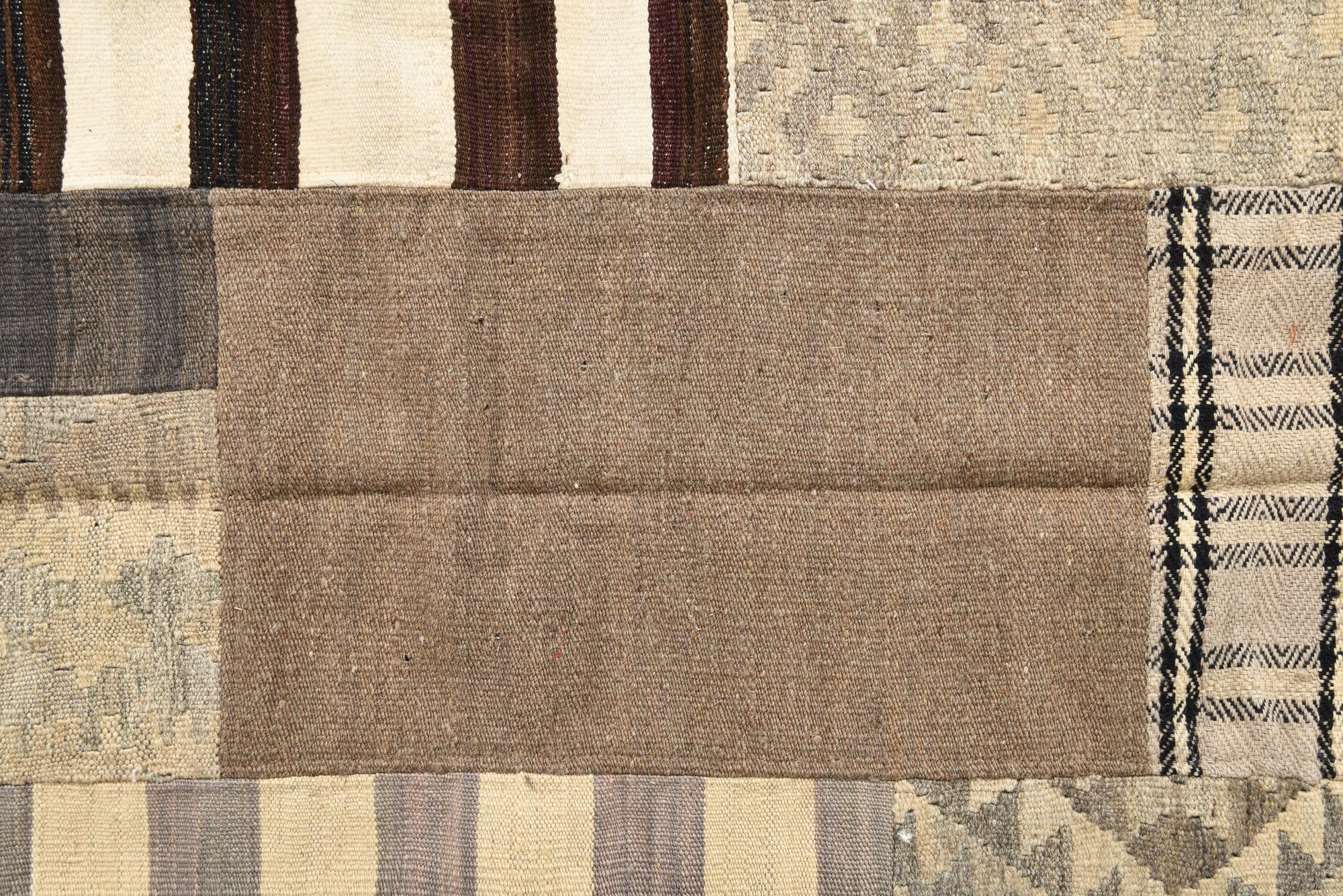 5' 5 x 7' 10 Hand Woven Kilim Patchwork Wool Rug
