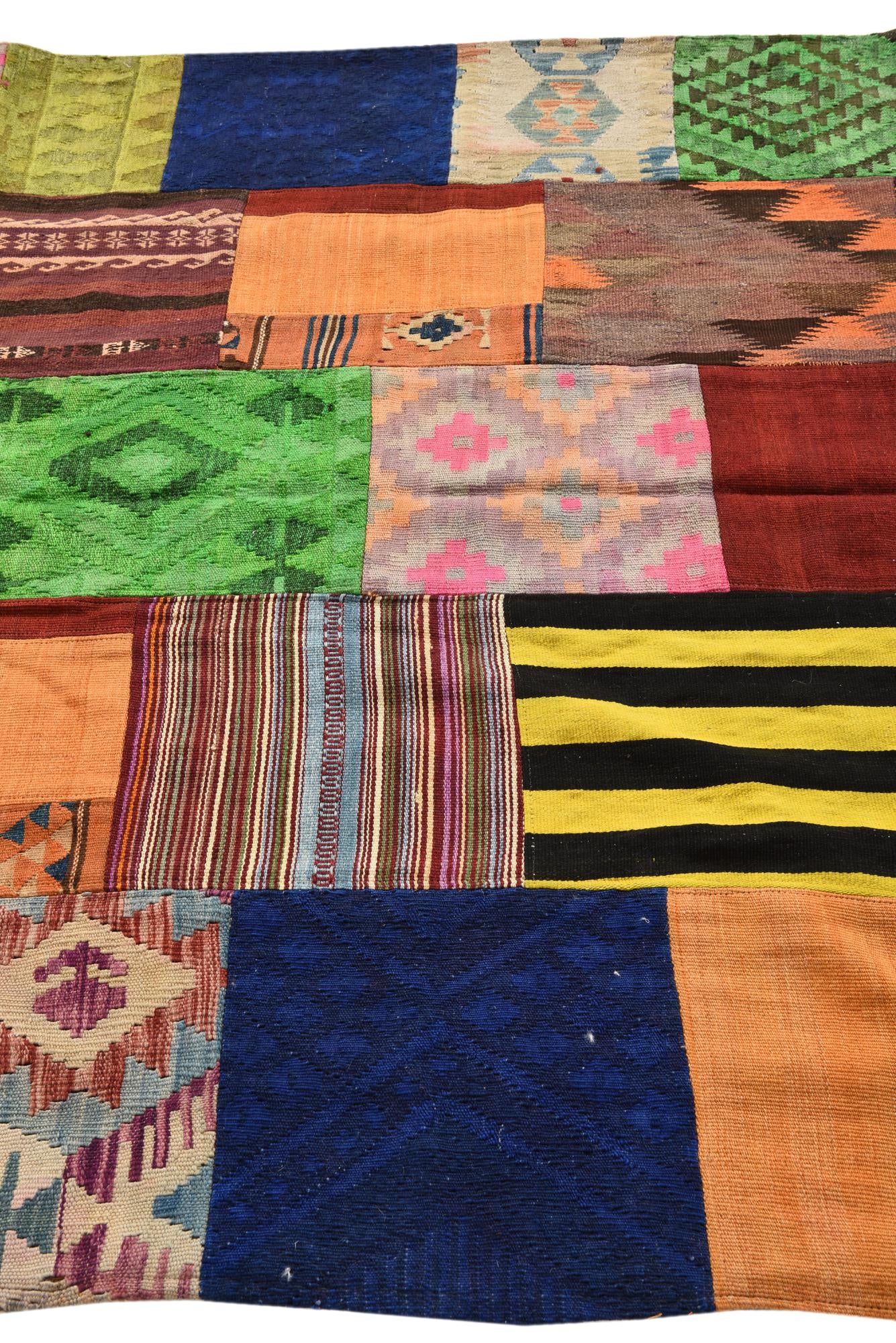 5' 5 x 7' 9 Hand Woven Kilim Patchwork Wool Rug