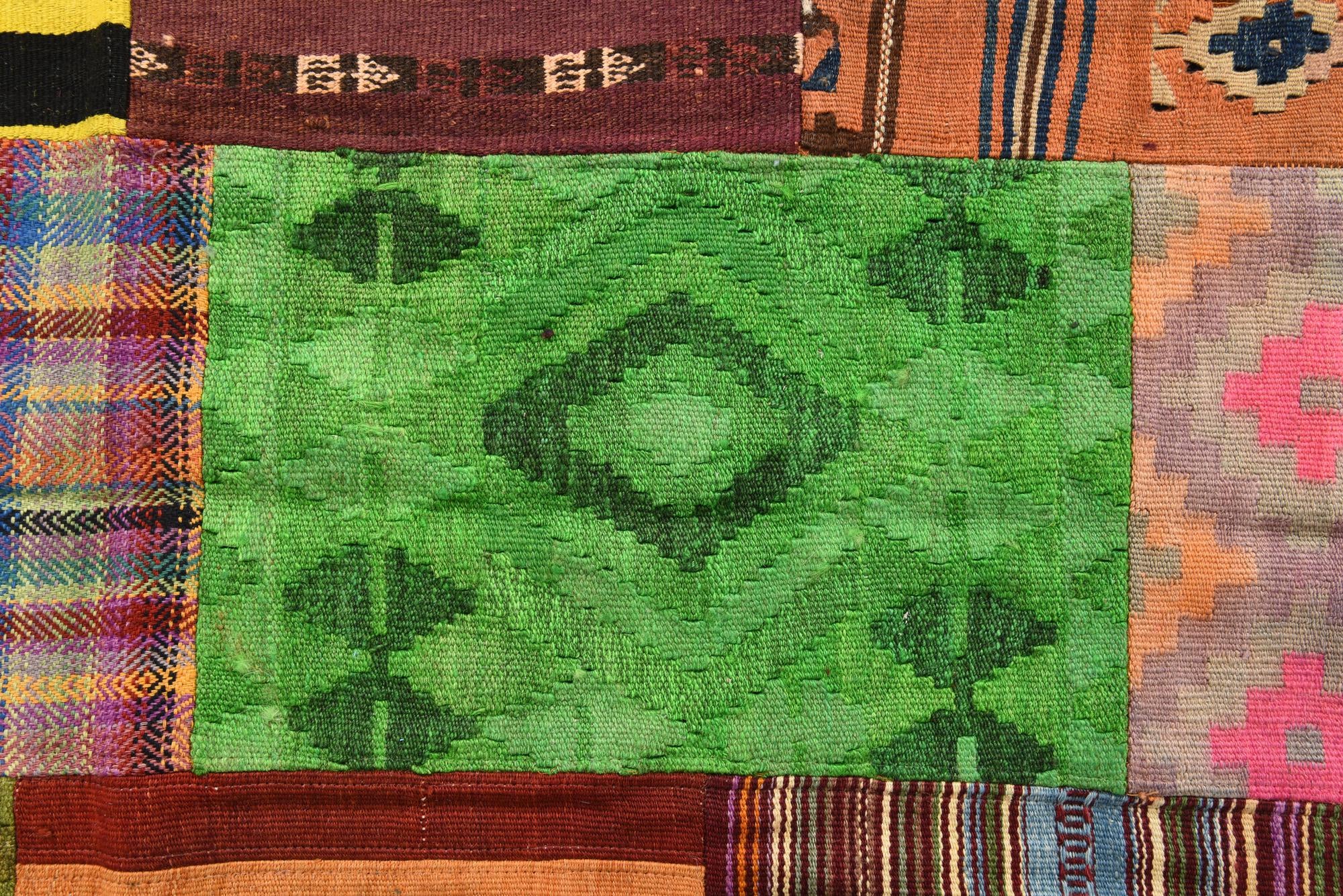 5' 5 x 7' 9 Hand Woven Kilim Patchwork Wool Rug