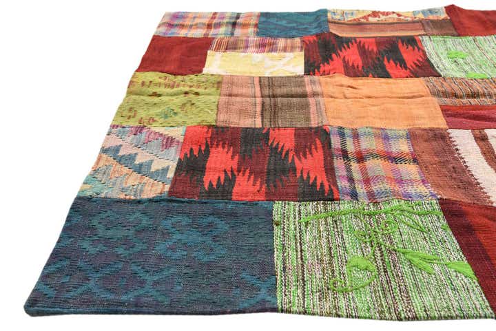 4' x 6' Hand Woven Kilim Patchwork Wool Rug