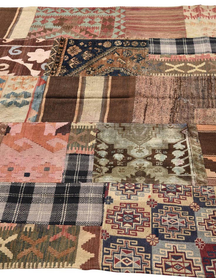 Detail image of 5' 5 x 8'  Hand Woven Kilim Patchwork Wool Rug