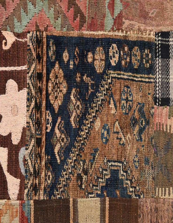 Detail image of 5' 5 x 8'  Hand Woven Kilim Patchwork Wool Rug