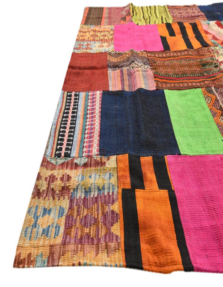 Detail image of 5' 6 x 7' 7  Hand Woven Kilim Patchwork Wool Rug