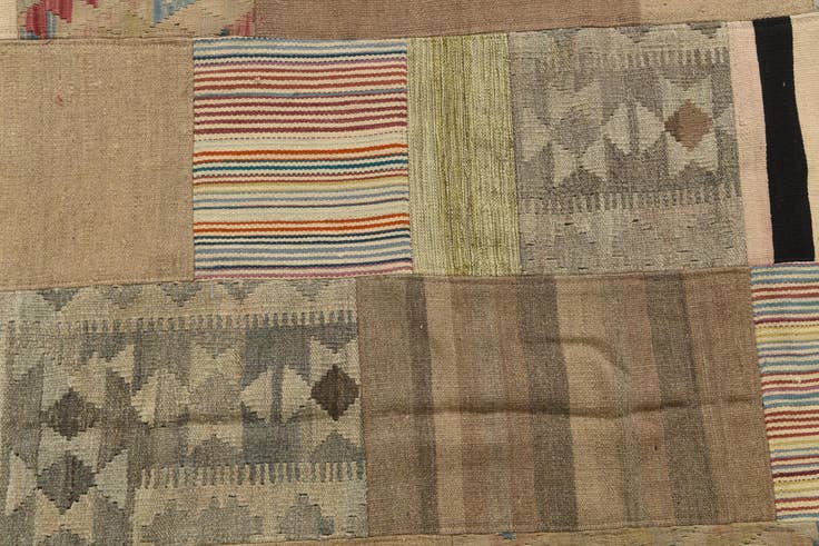 Detail image of 5' 6 x 8' Hand Woven Kilim Patchwork Wool Rug