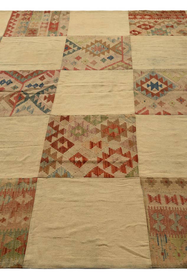 Detail image of 7' 1 x 9' 10 Hand Woven Kilim Patchwork Wool Rug