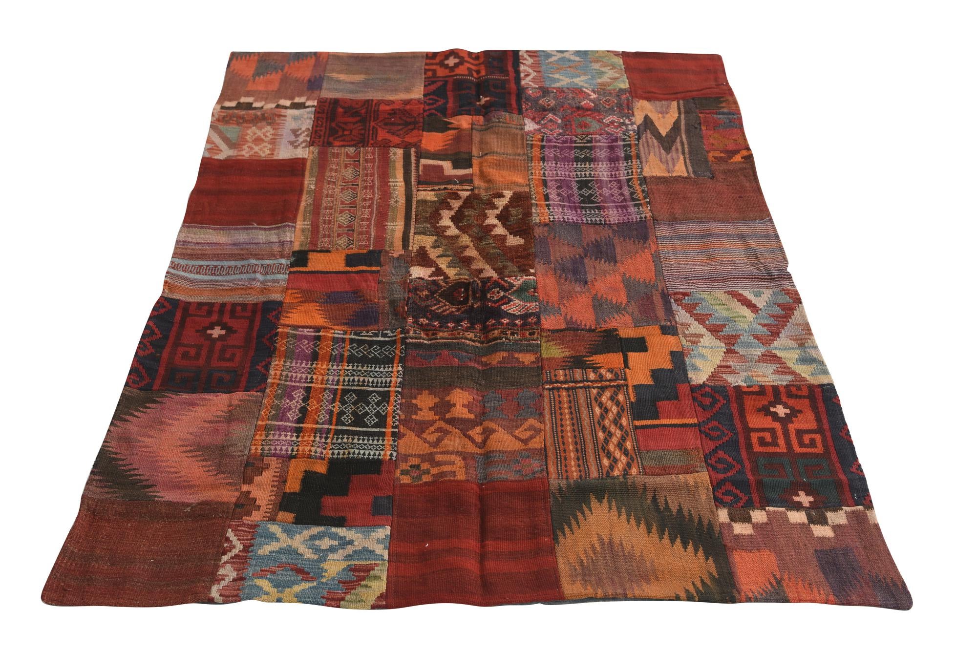 4' x 5' 10 Hand Woven Kilim Patchwork Wool Rug