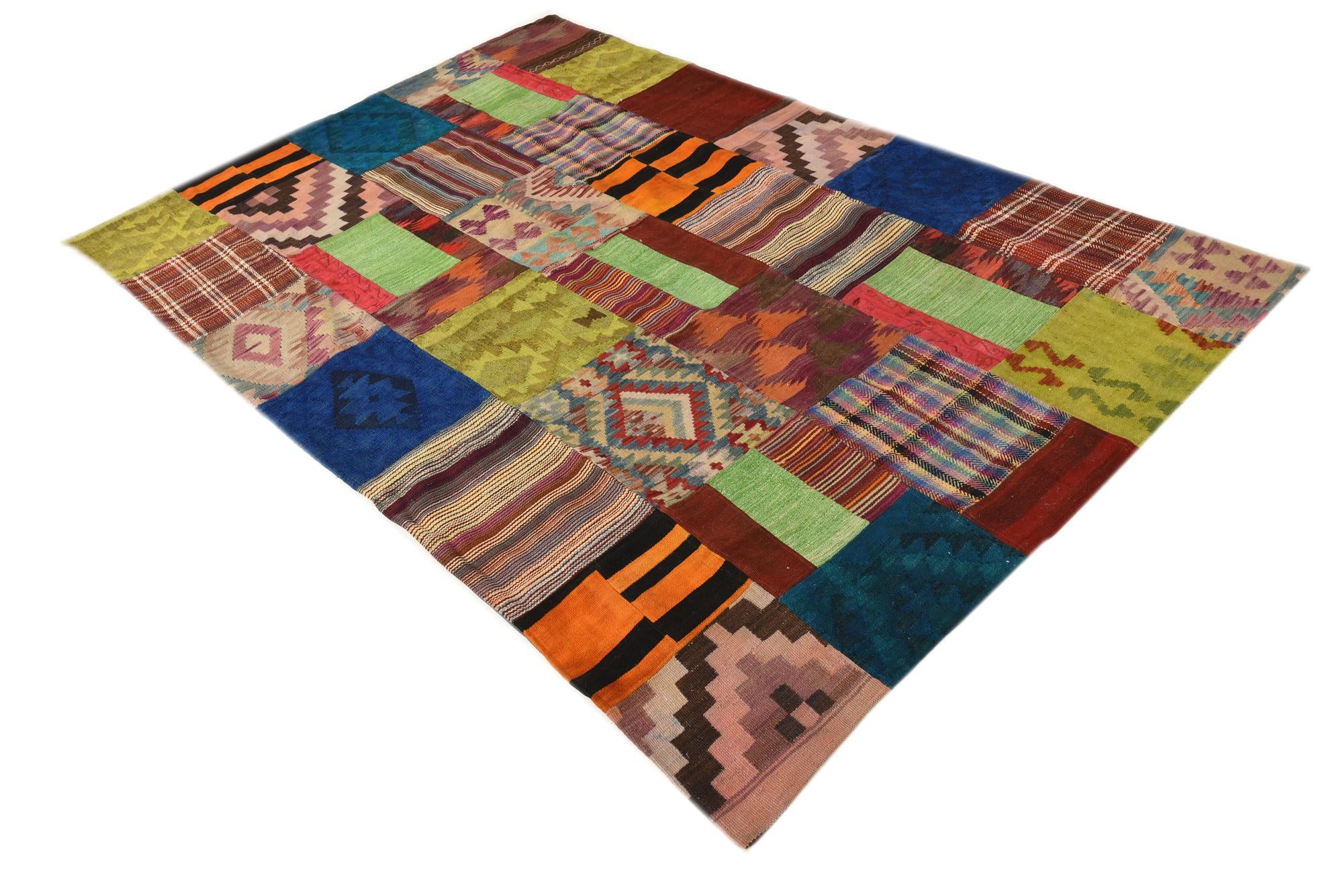 5' 5 x 7' 10 Hand Woven Kilim Patchwork Wool Rug