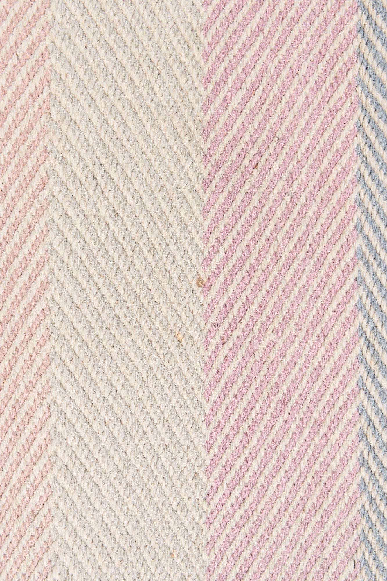 3' 11 x 5' 8 Hand Knotted Kilim Wool Rug