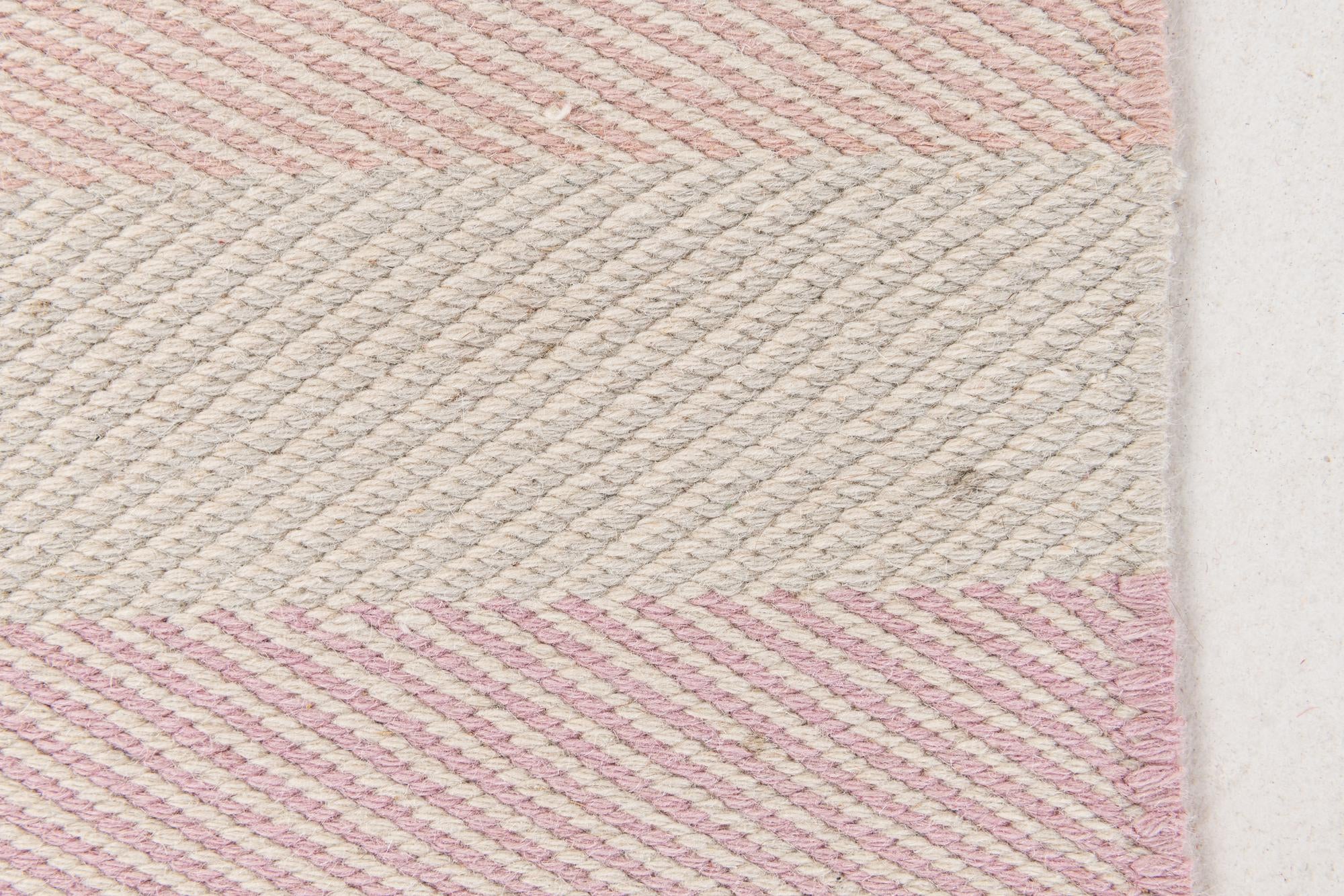 3' 11 x 5' 8 Hand Knotted Kilim Wool Rug