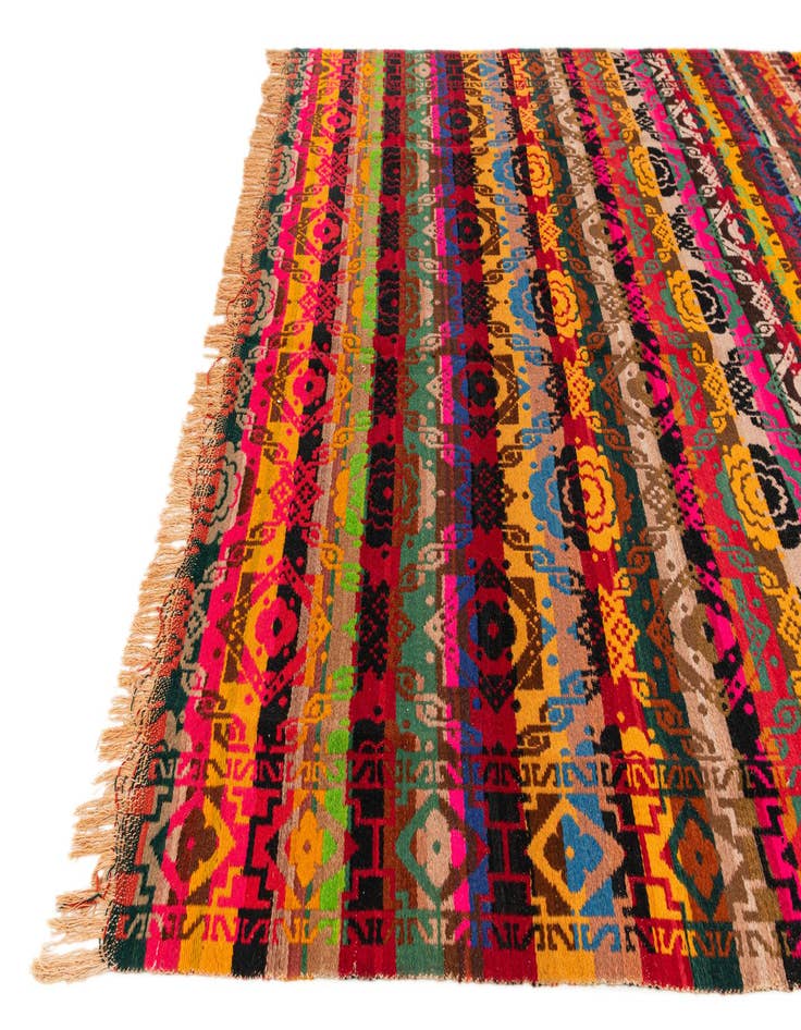 Detail image of 7' 8 x 9' 7 Hand Woven Kilim Wool Rug