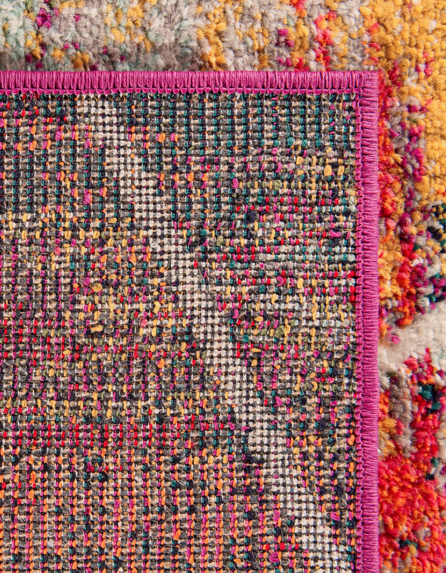 7' 10 x 10' Lattice Frieze Rug
