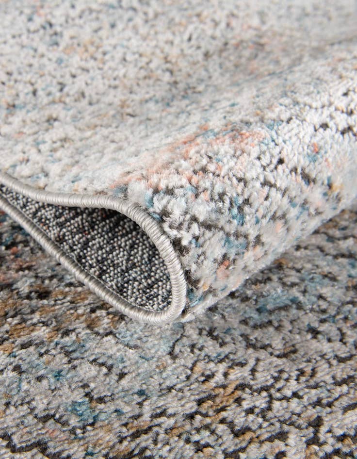 Detail image of 8' x 11' Leipzig Rug