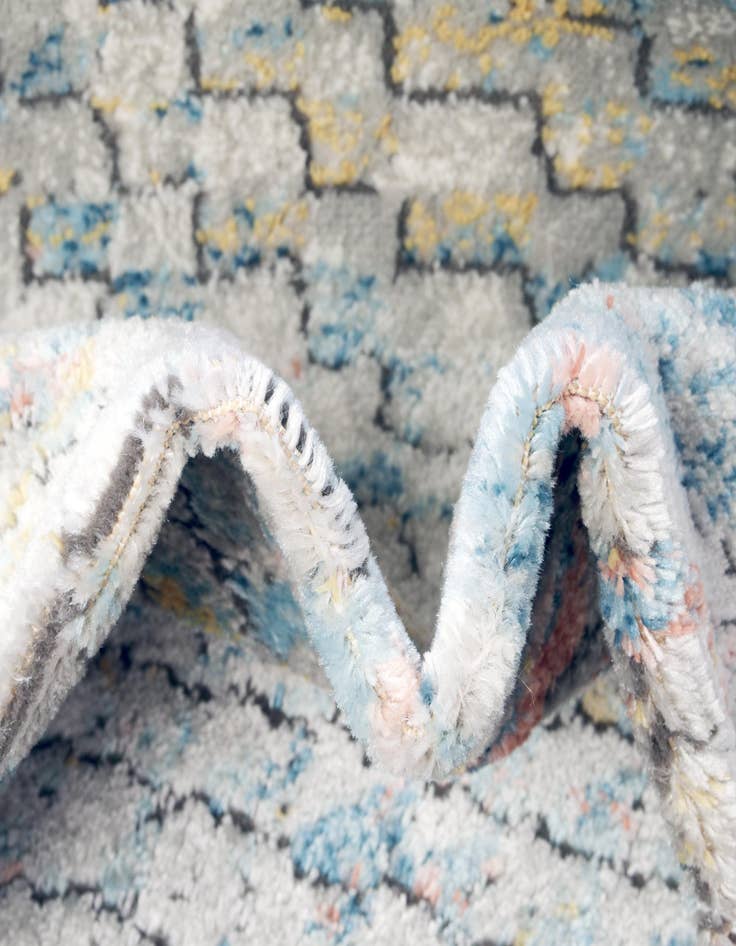 Detail image of 8' x 11' Leipzig Rug