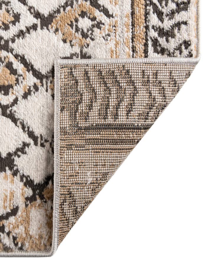 Detail image of 5' x 8' Leipzig Rug