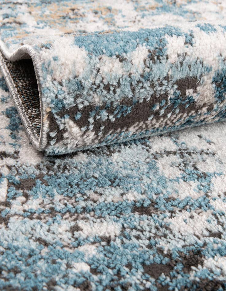 Detail image of 5' 3 x 7' 7 Leipzig Rug