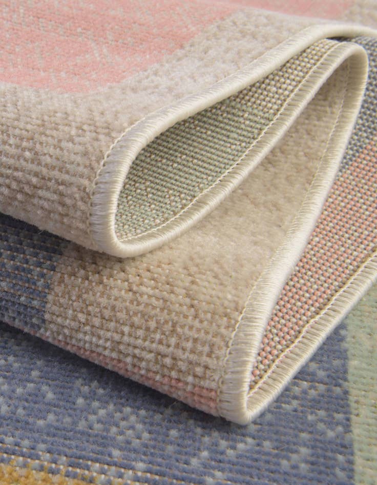 Detail image of 4' x 6' Lotus Rug