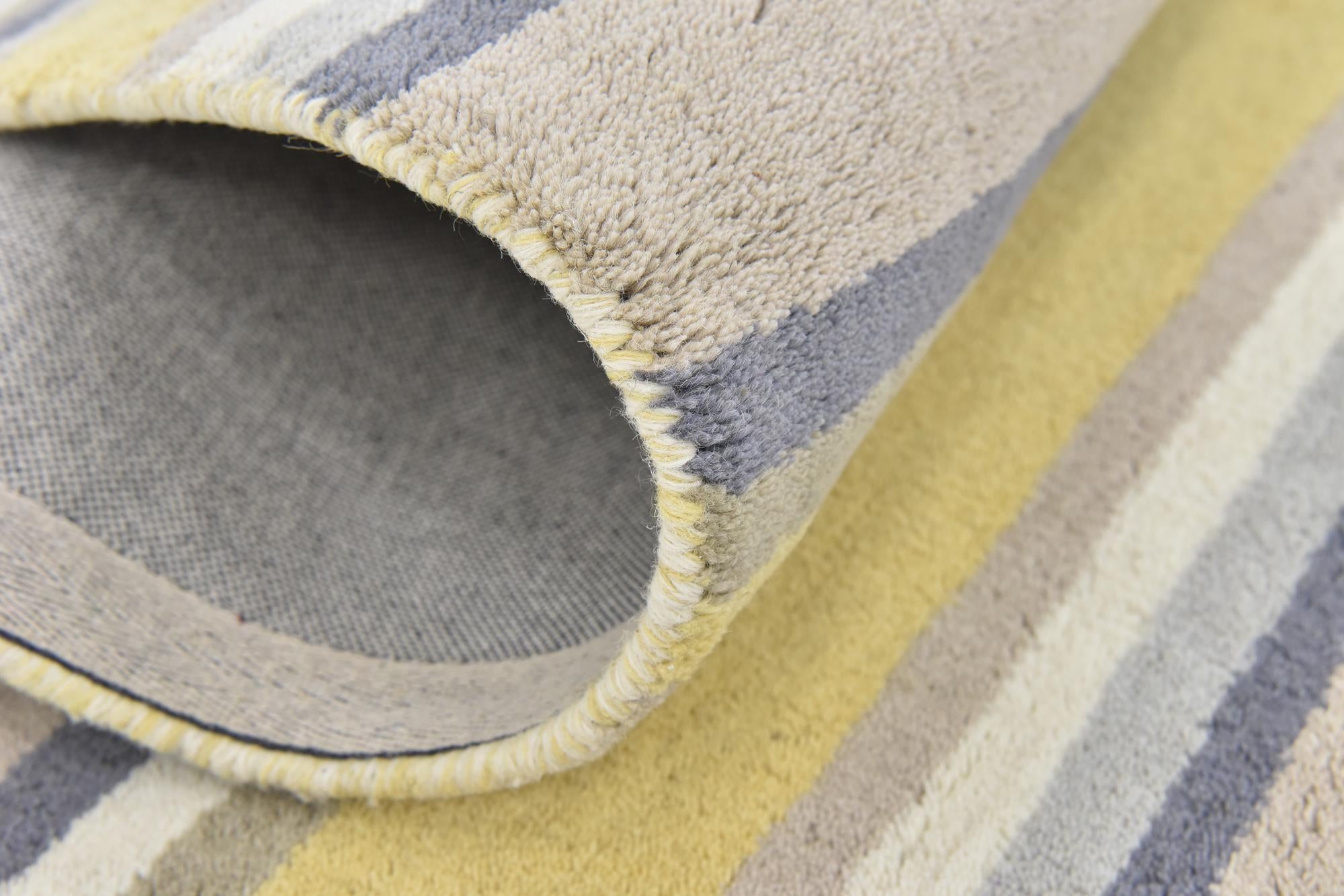 2' 8 x 5' Luna Wool Rug