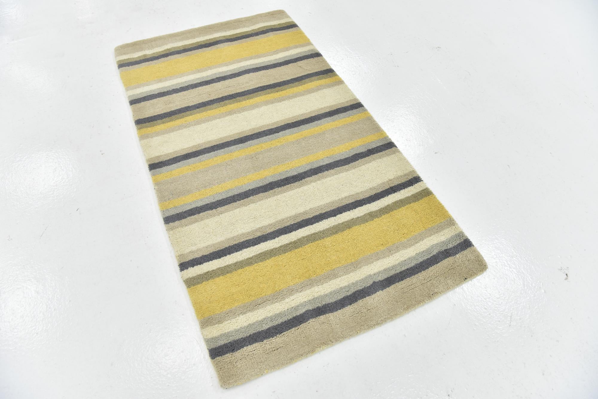 2' 8 x 4' 10 Luna Wool Rug
