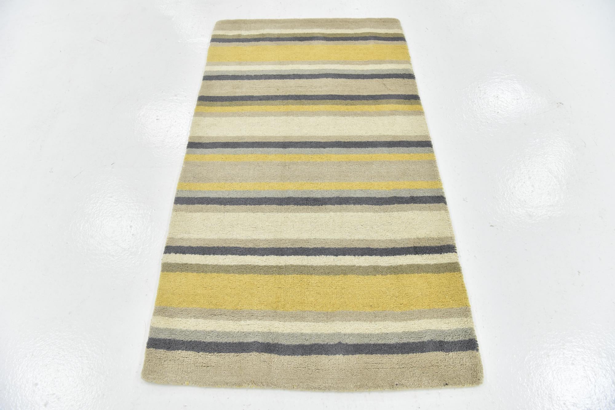 2' 8 x 4' 10 Luna Wool Rug