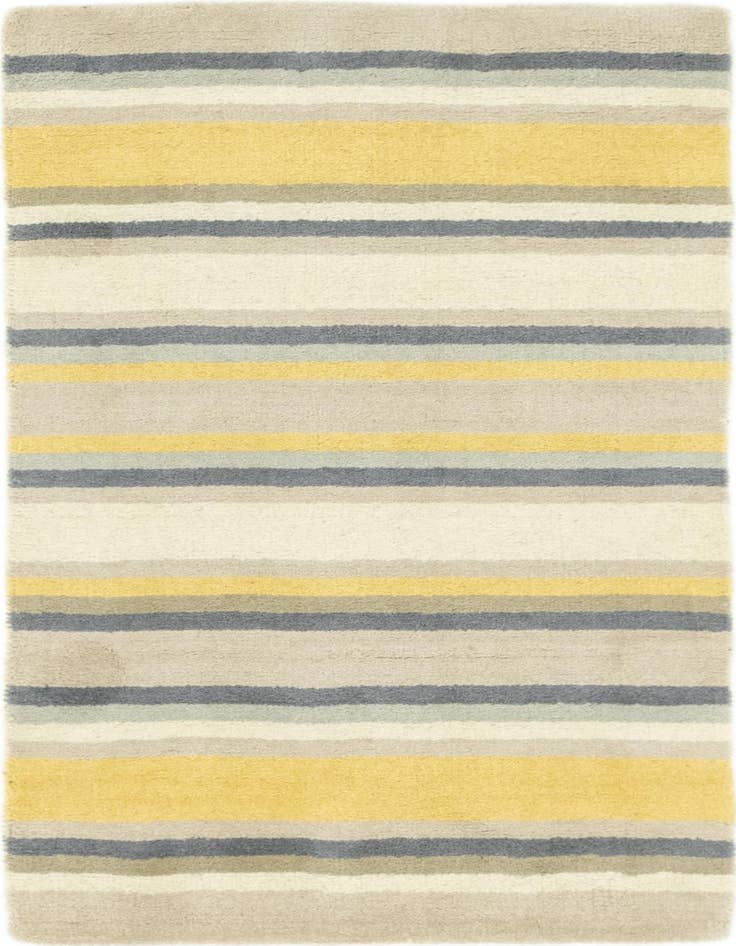 Detail image of 2' 8 x 4' 10 Luna Wool Rug