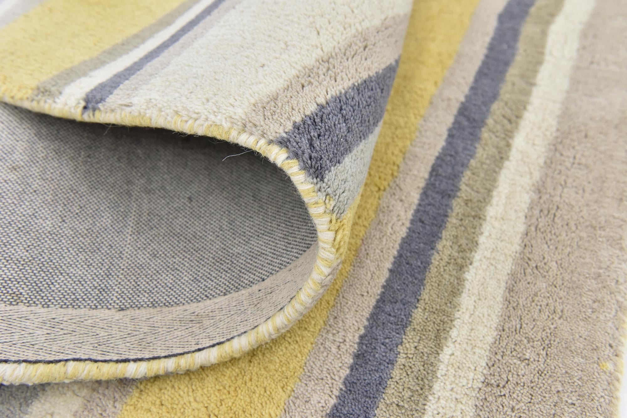 2' 8 x 4' 10 Luna Wool Rug