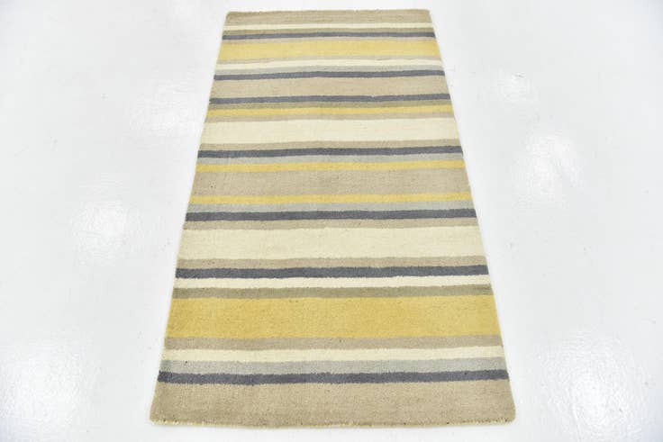 Detail image of 2' 8 x 5' Luna Wool Rug