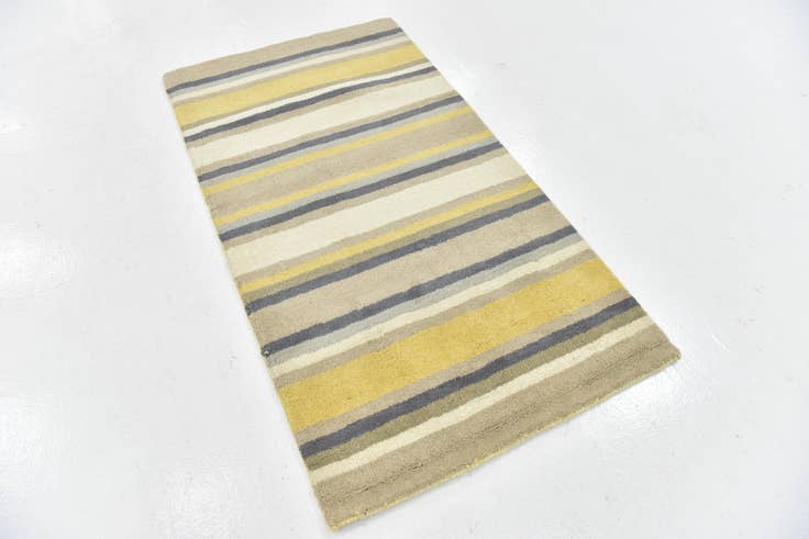 Detail image of 2' 8 x 5' Luna Wool Rug