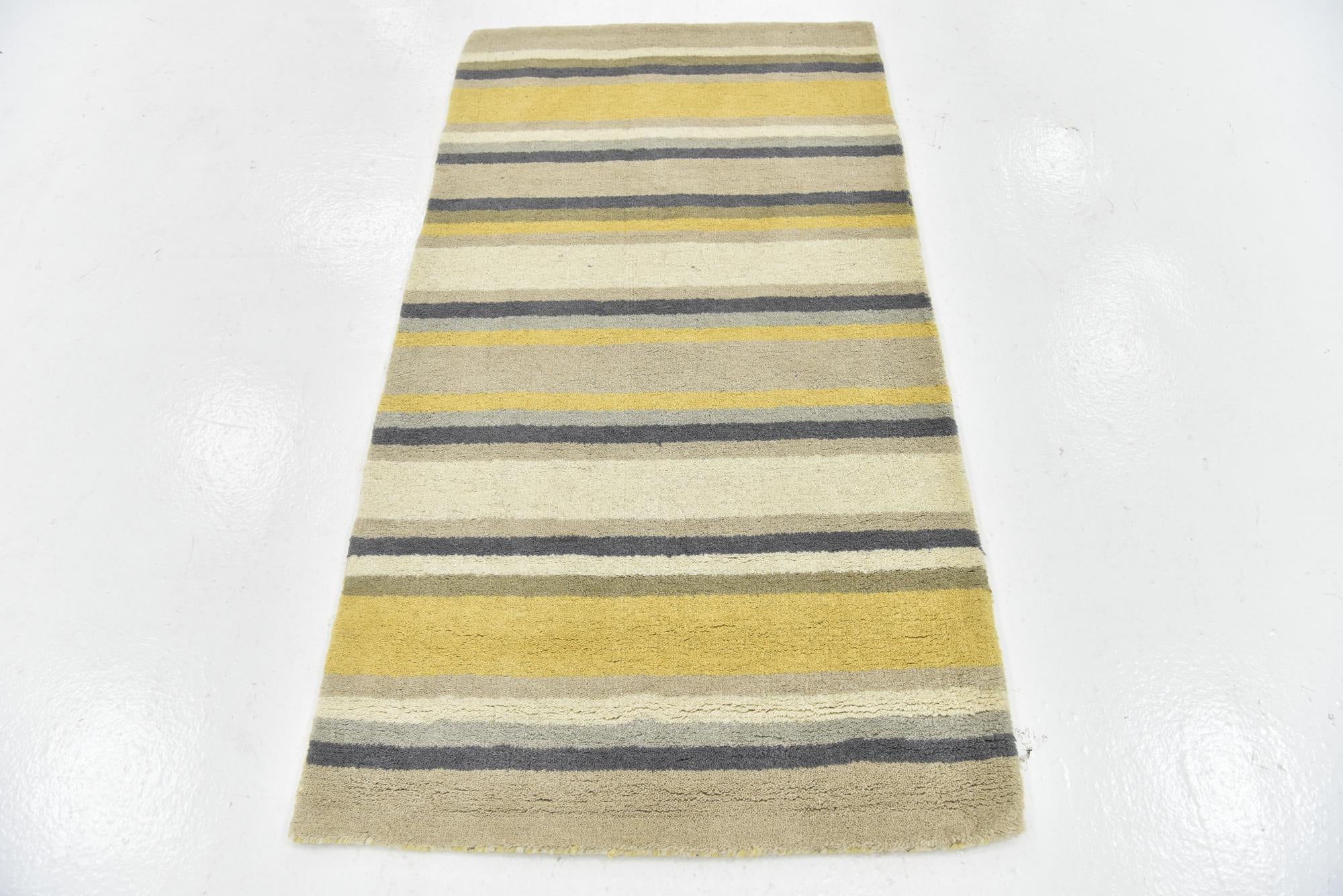2' 8 x 4' 10 Luna Wool Rug