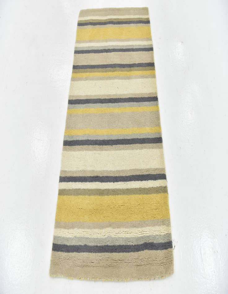 Detail image of 2' 8 x 4' 10 Luna Wool Rug